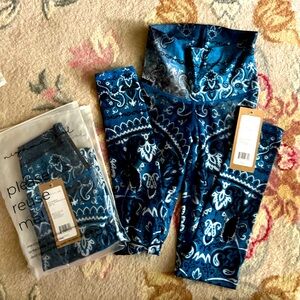 NWT Niyama Sol California Love Blue Barefoot legging size XS (2 pairs available)